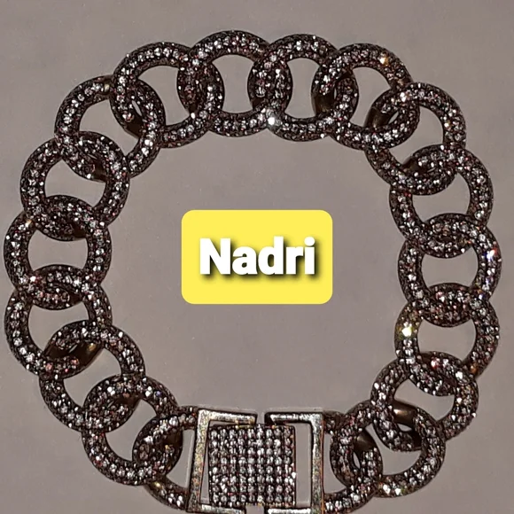 Nadri Bracelet Pave Crystals Authentic 7.5 long. Trendy Links HTF! - Picture 6 of 16